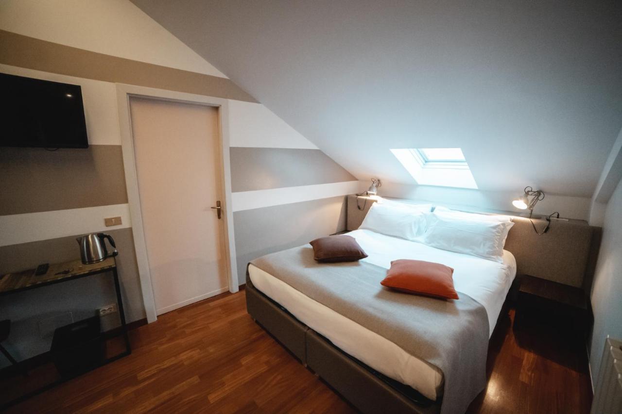 Bed and Breakfast Casa Agnese à Alba  Extérieur photo
